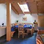 Appartement Franz Pfeifer / Beatrice Roduner