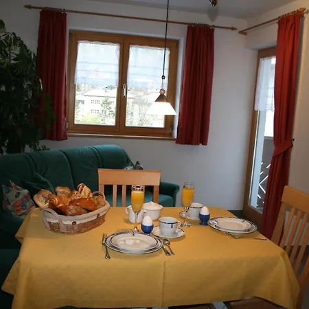 Franz Pfeifer / Beatrice Roduner アパート