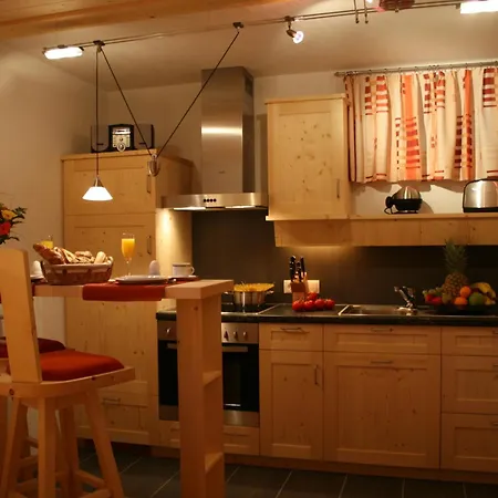 Franz Pfeifer / Beatrice Roduner *