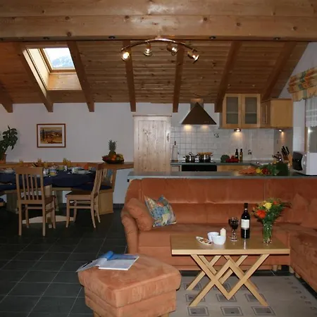 アパート Franz Pfeifer / Beatrice Roduner ガシュルン