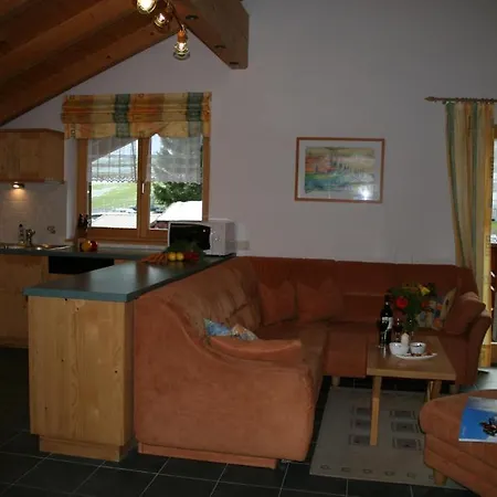 Franz Pfeifer / Beatrice Roduner アパート ガシュルン