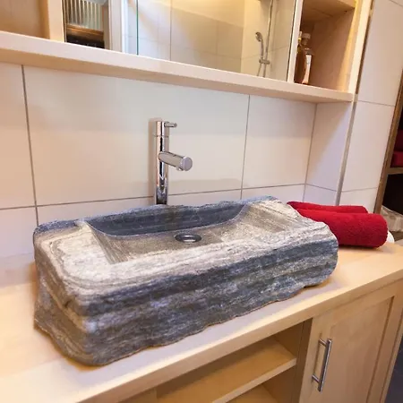 Franz Pfeifer / Beatrice Roduner *